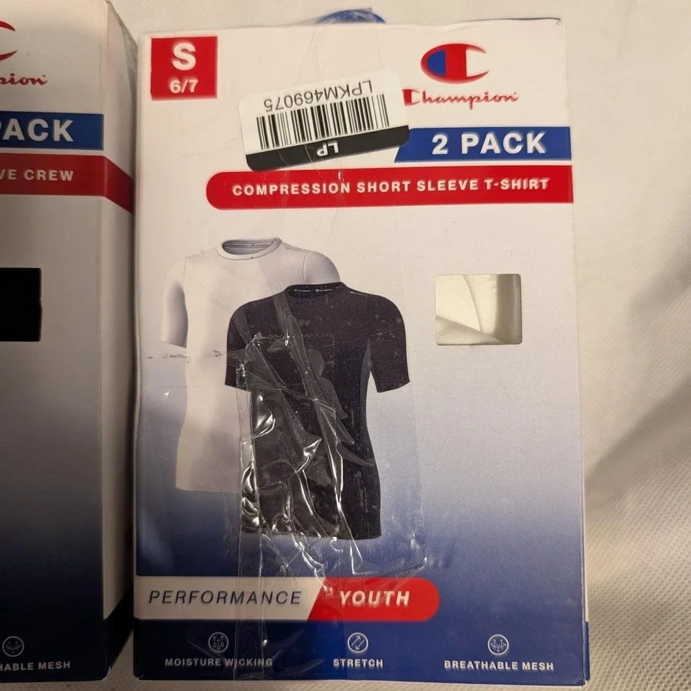 Champion compression shirts for kids in size S 6/7. 2 pack